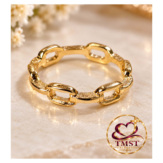 Linked in Gold™ Ring
