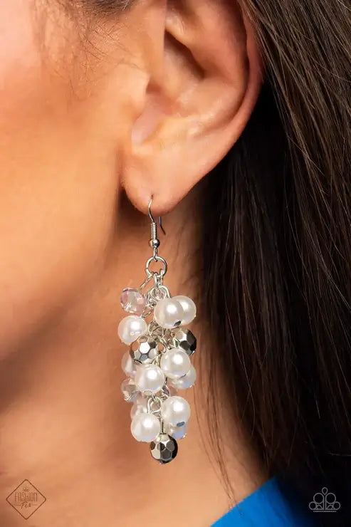 Paparazzi Fiercely 5th Avenue - Complete Trend Blend Accessories,Fashion Fix Set,Pearls,Set,Silver