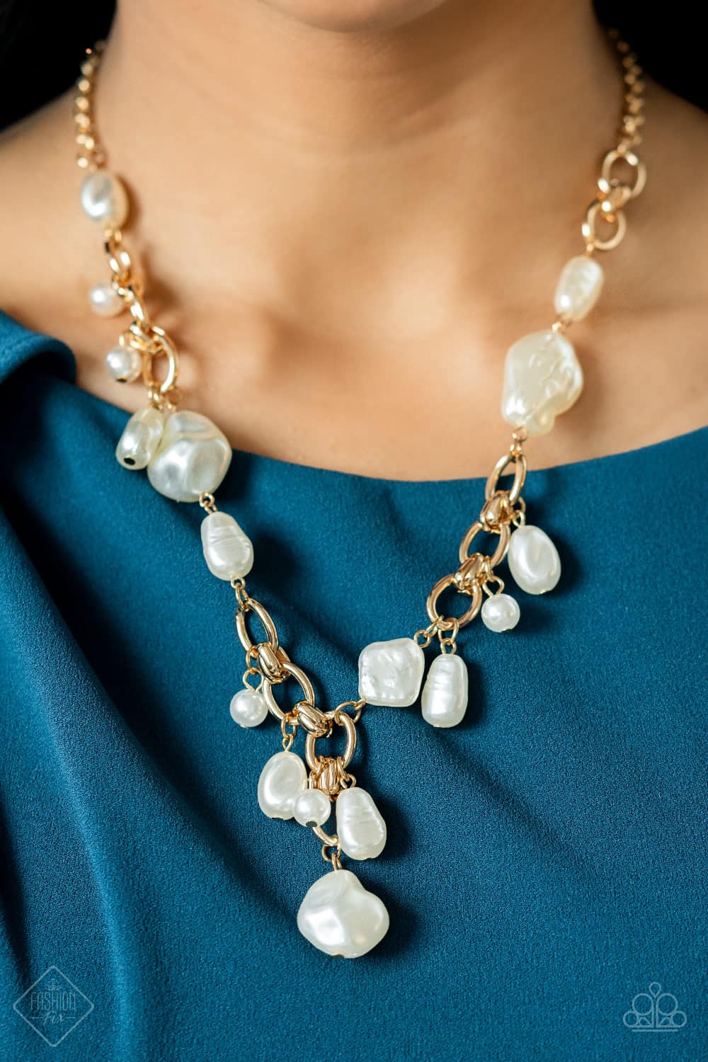 Fiercely 5th Avenue June 2022 Fashion Fix Paparazzi 4 piece set $5 Jewelry with Janet Morgan Jewelry Set