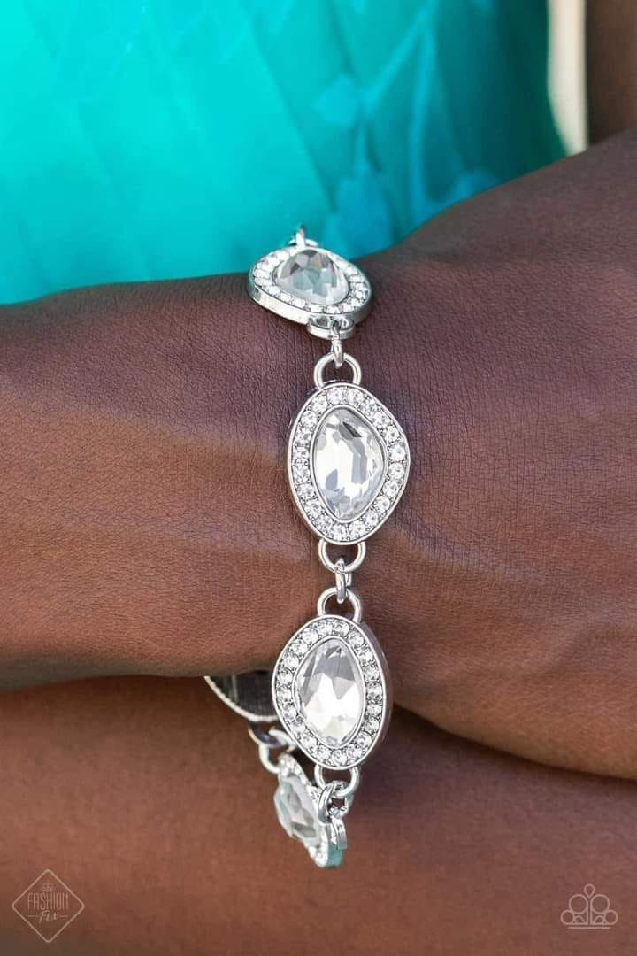 Fiercely 5th Avenue July 2022 Fashion Fix Paparazzi 4 piece set $5 Jewelry with Janet Morgan Jewelry Set
