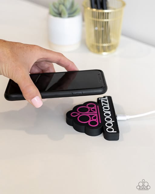 MERCHANDISE: Paparazzi Wireless Charger