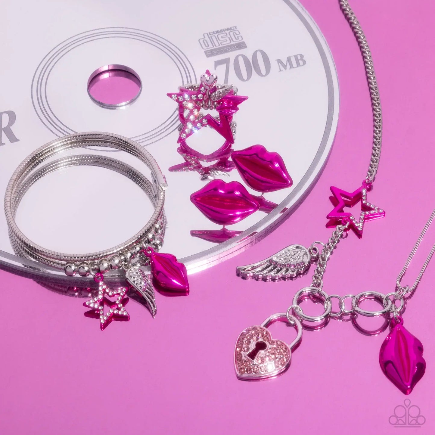 Paparazzi Sunset Sightings (May 2024 Fashion Fix Set) $20.00 $5 Jewelry with Janet Morgan Jewelry Set