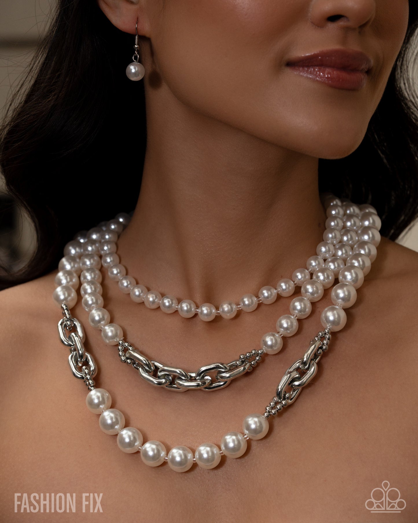 Fiercely 5th Avenue - Complete Look Paparazzi Pearl Set