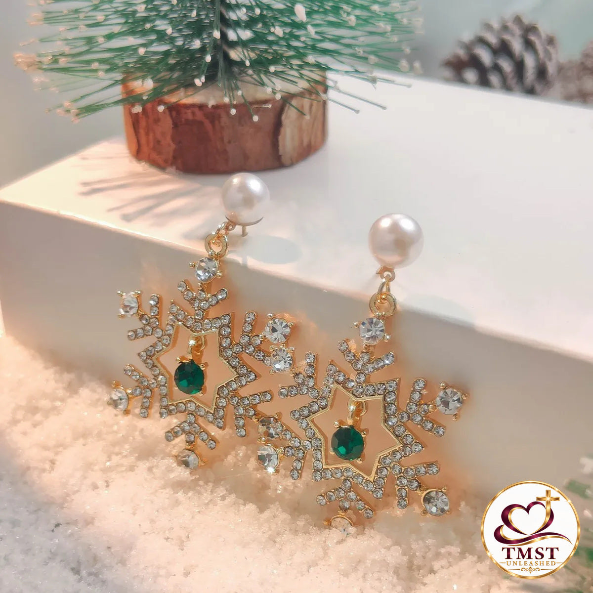 Evergreen Flurry™ Snowflake Drop Earrings product photo