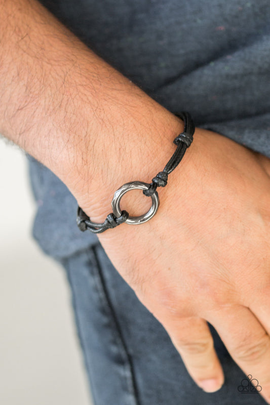 Urban Outsider - Black Paparazzi Bracelet